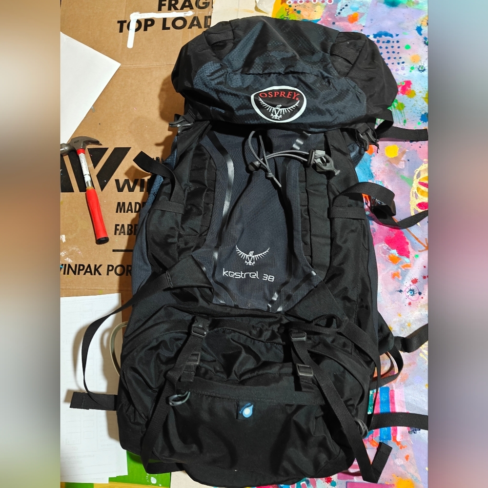 Osprey Kestrel 38 Hiking Backpack | Internal Frame | w/ Raincover | Size M-L